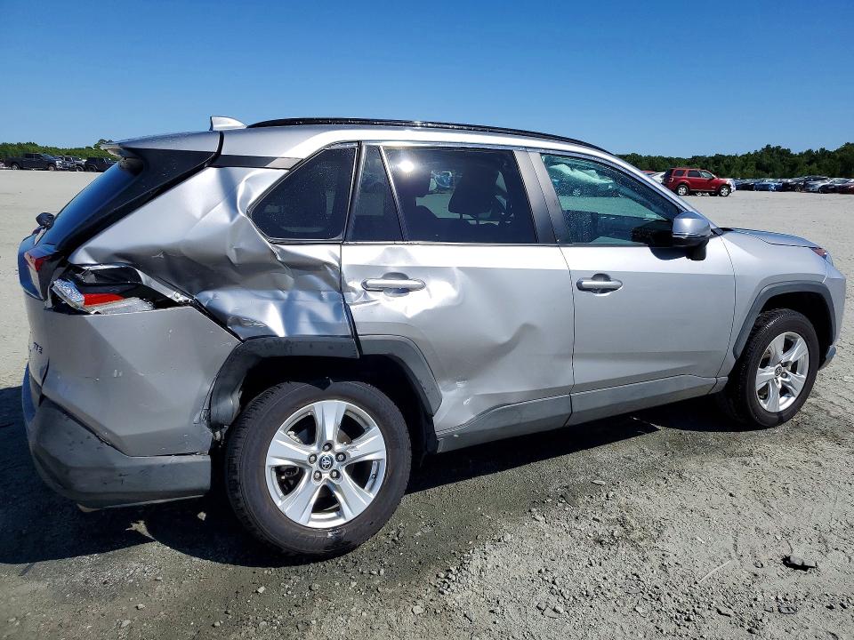 2021 Toyota Rav4 მანქანა იყიდება აუქციონზე, vin: 2T3W1RFV0MC135609, აუქციონის ნომერი: 53653696