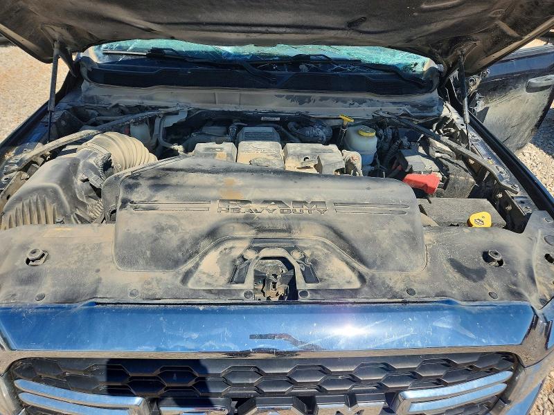 52287976 :رقم المزاد ، 3C7WRTCL1NG138613 vin ، 2022 Ram 3500 مزاد بيع