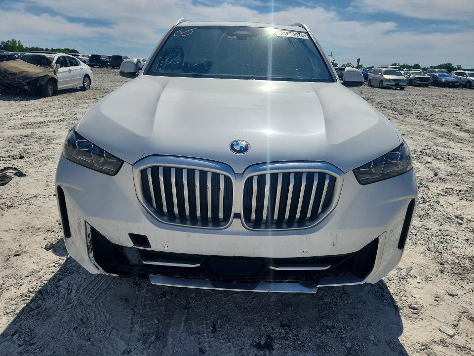 51674976 :رقم المزاد ، 5UX13EU07R9U03953 vin ، 2024 Bmw X5 مزاد بيع