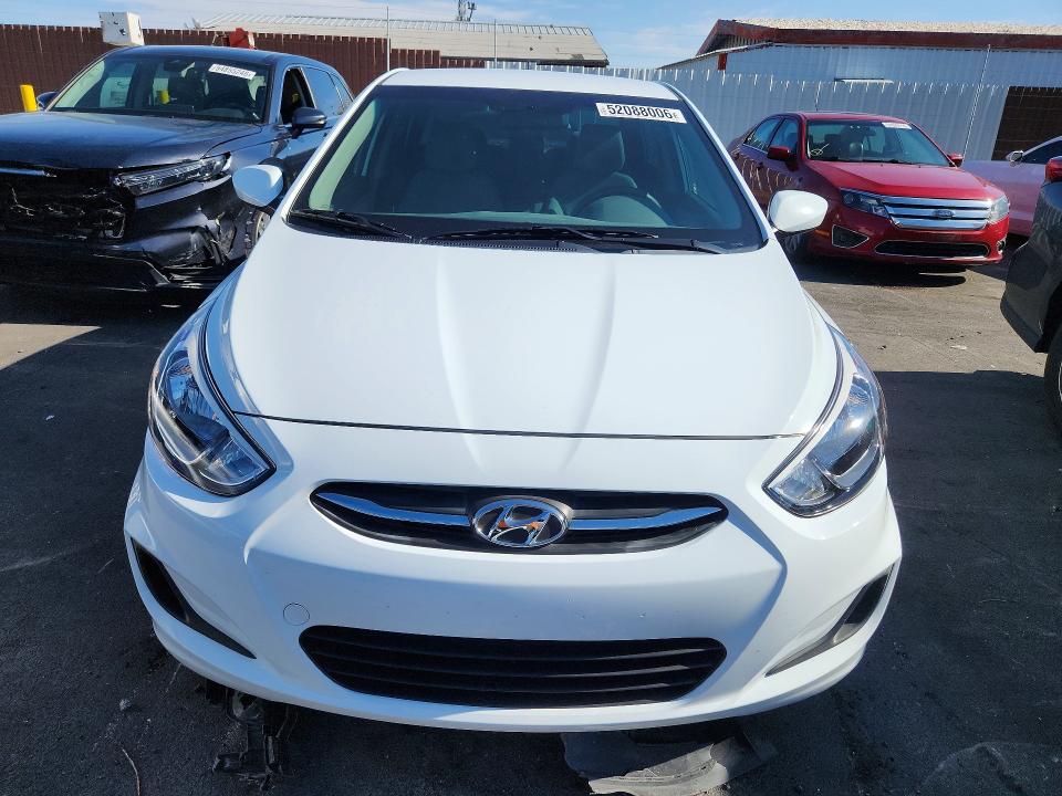 2017 Hyundai Accent მანქანა იყიდება აუქციონზე, vin: KMHCT4AE0HU343090, აუქციონის ნომერი: 52088006