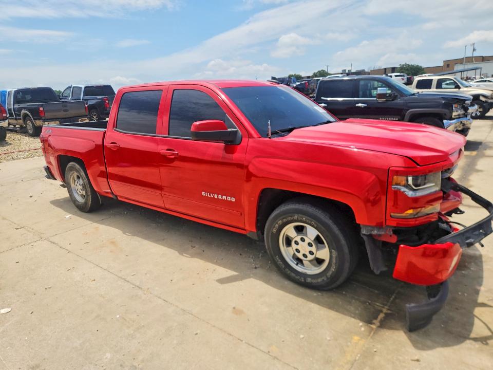 54688606 :رقم المزاد ، 3GCUKREC0JG583315 vin ، 2018 Chevrolet Silverado مزاد بيع