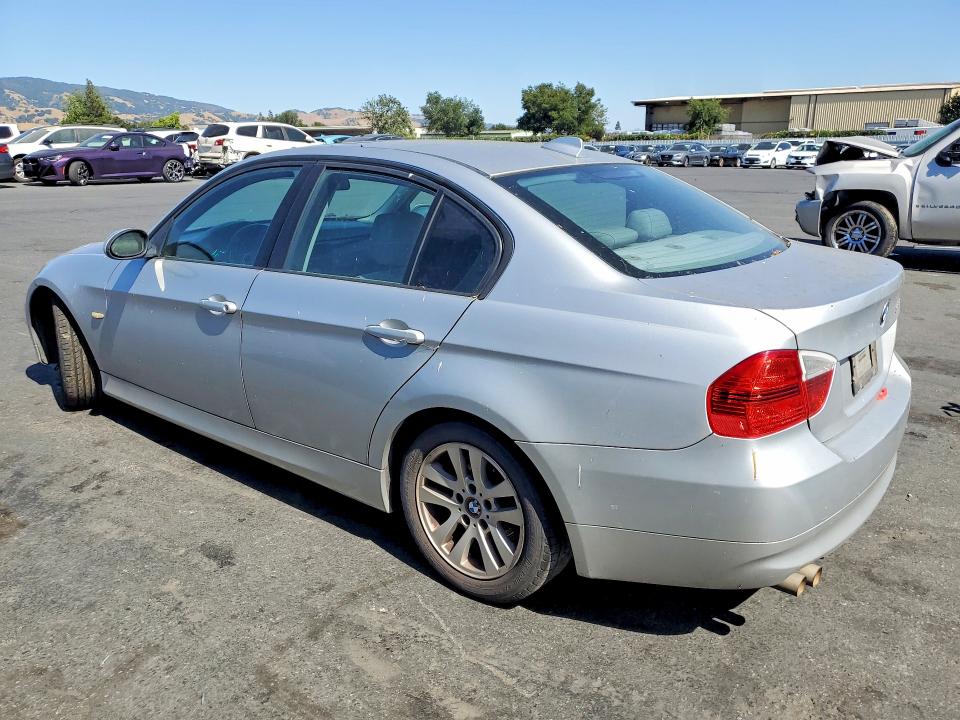 54116786 :رقم المزاد ، WBAVC535X7FZ73957 vin ، 2007 Bmw 328 مزاد بيع