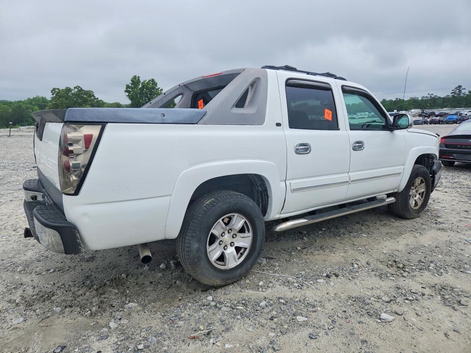 54688236 :رقم المزاد ، 3GNEK12Z65G257157 vin ، 2005 Chevrolet Avalanche مزاد بيع