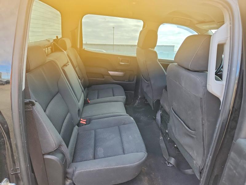 51675556 :رقم المزاد ، 3GCUKREC2JG473267 vin ، 2018 Chevrolet Silverado مزاد بيع