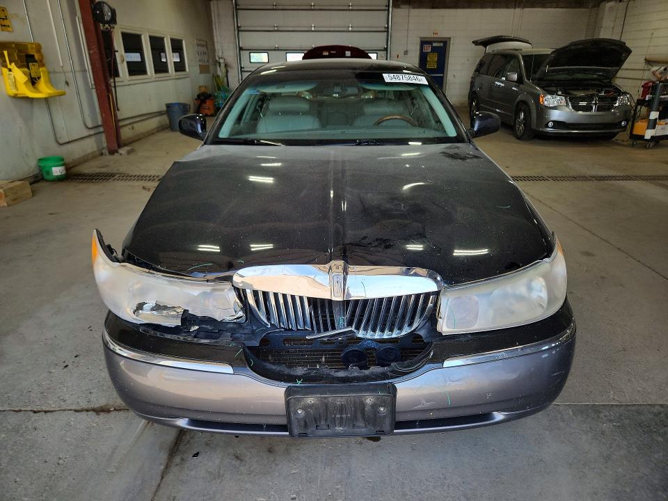 Auction sale of the 2001 Lincoln Town Car, vin: 1LNHM82W11Y607823, lot number: 54875846