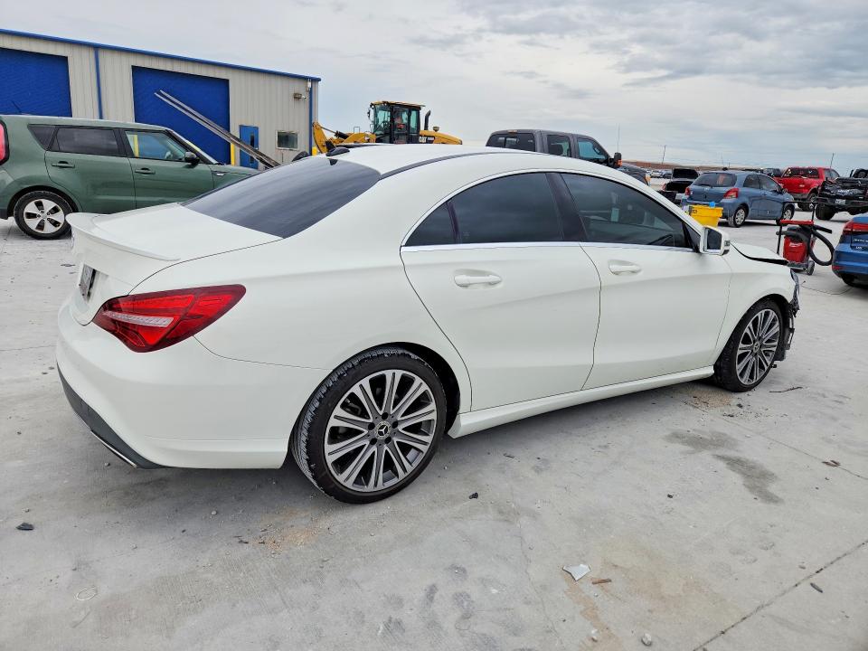 Продажа на аукционе авто 2018 Mercedes-benz Cla, vin: WDDSJ4EB5JN592836, номер лота: 52192166