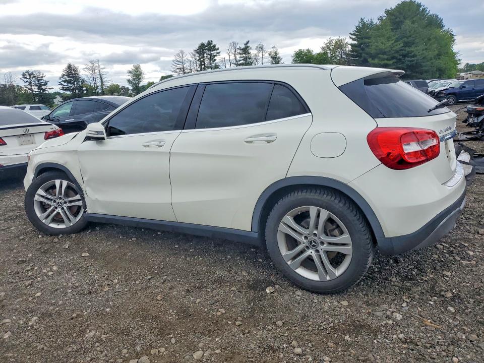 53722366 :رقم المزاد ، WDCTG4GB7JJ449267 vin ، 2018 Mercedes-benz Gla مزاد بيع
