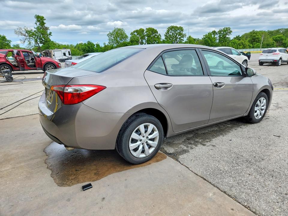 52554876 :رقم المزاد ، 5YFBURHE7GP432568 vin ، 2016 Toyota Corolla مزاد بيع