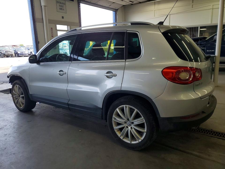 Auction sale of the 2010 Volkswagen Tiguan, vin: WVGBV7AXXAW529884, lot number: 54269956