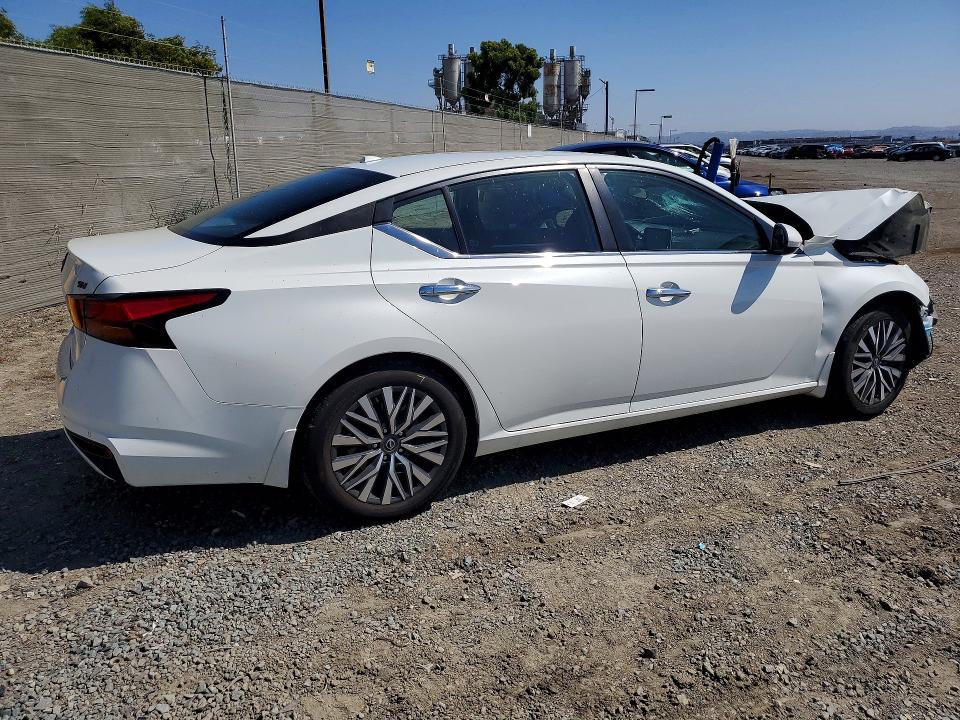 Продажа на аукционе авто 2023 Nissan Altima, vin: 1N4BL4DV8PN380155, номер лота: 52882636