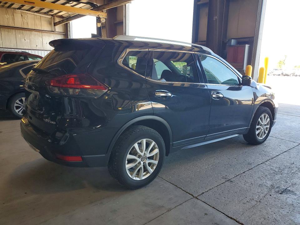 53604926 :رقم المزاد ، 5N1AT2MV7JC818835 vin ، 2018 Nissan Rogue مزاد بيع