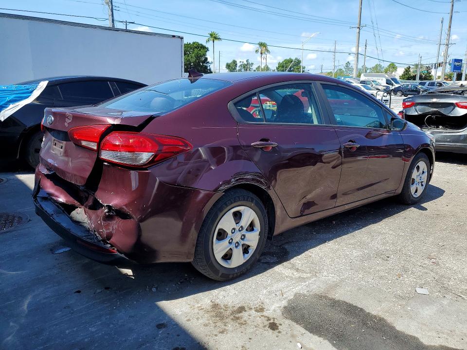 54493746 :رقم المزاد ، 3KPFL4A75HE025466 vin ، 2017 Kia Forte مزاد بيع