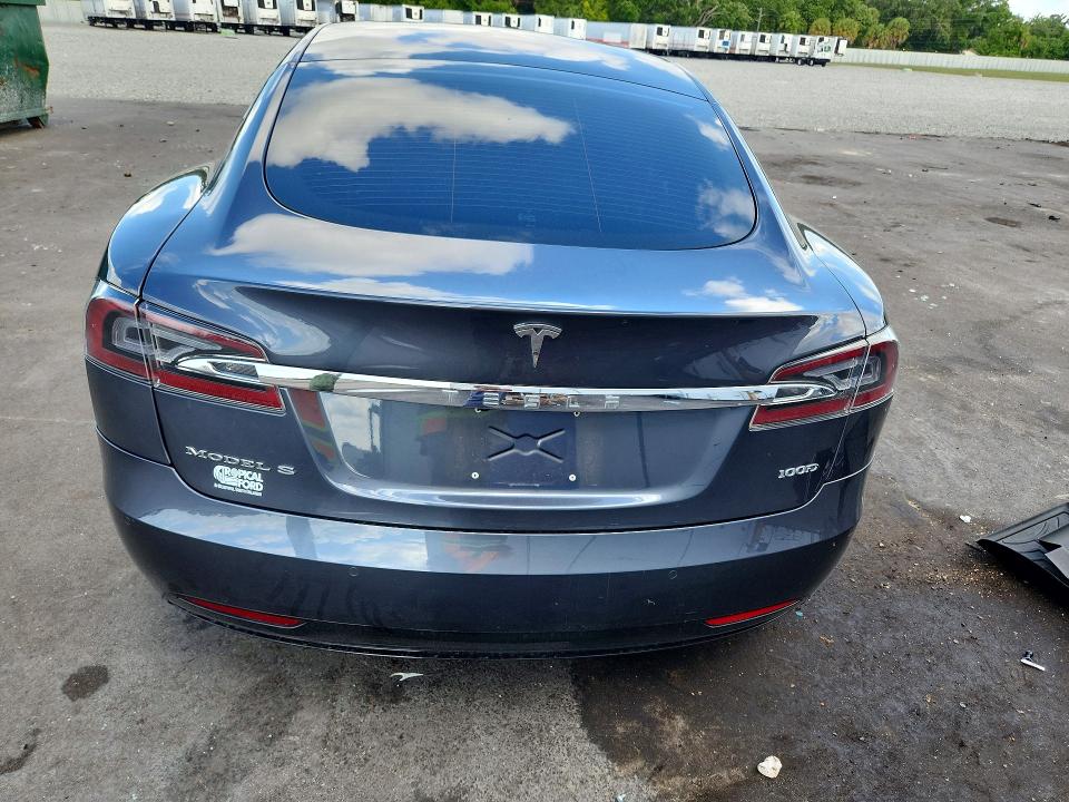 Продажа на аукционе авто 2018 Tesla Model S, vin: 5YJSA1E25JF244834, номер лота: 54146776