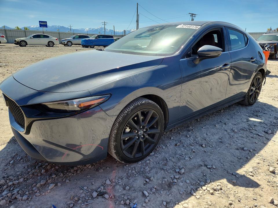 52140176 :رقم المزاد ، JM1BPBML6N1504008 vin ، 2022 Mazda 3 مزاد بيع