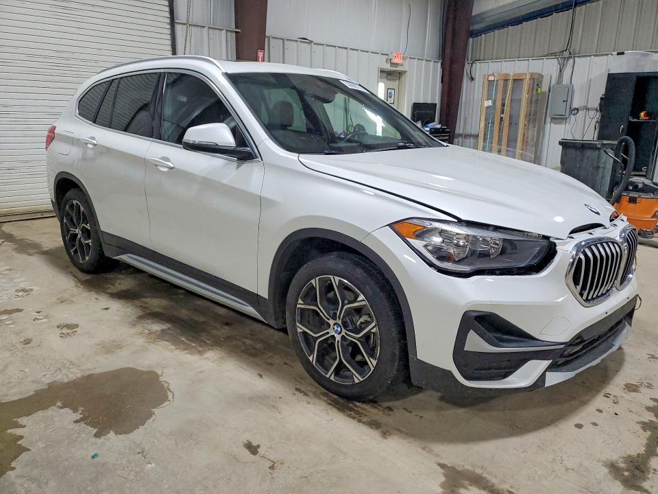 53698776 :رقم المزاد ، WBXJG9C04M5U42811 vin ، 2021 Bmw X1 مزاد بيع