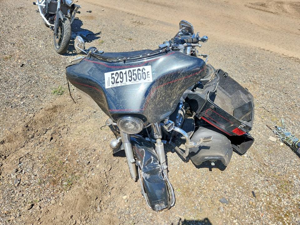 52919566 :رقم المزاد ، 1HD1FCW116Y681024 vin ، 2006 Harley-davidson Flhtcui مزاد بيع