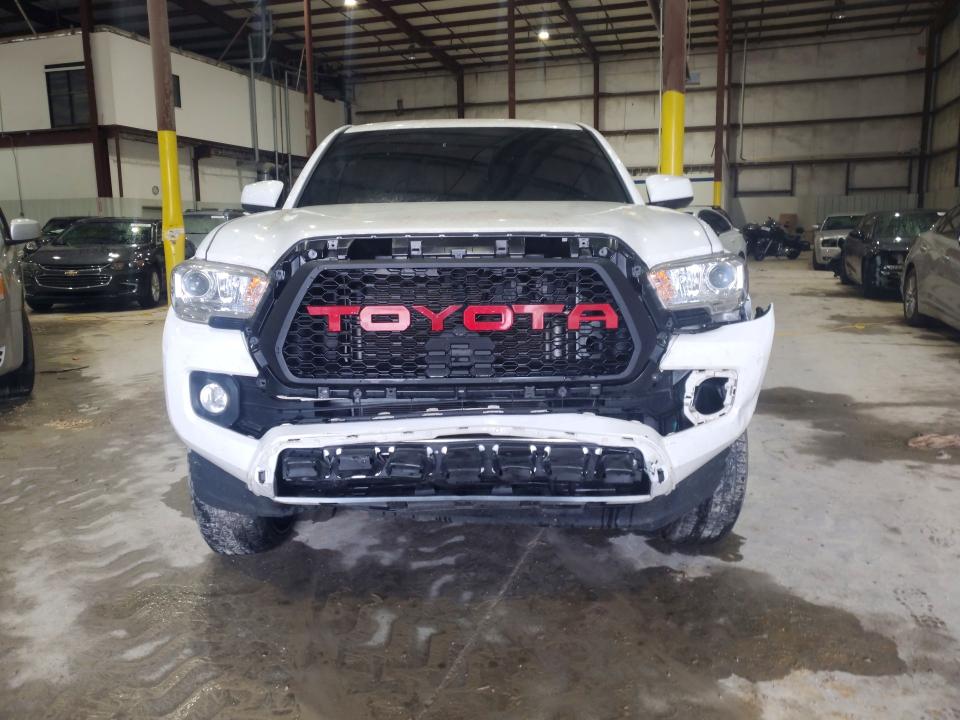 Продаж на аукціоні авто 2022 Toyota Tacoma, vin: 3TYCZ5AN9NT093684, номер лоту: 54444096
