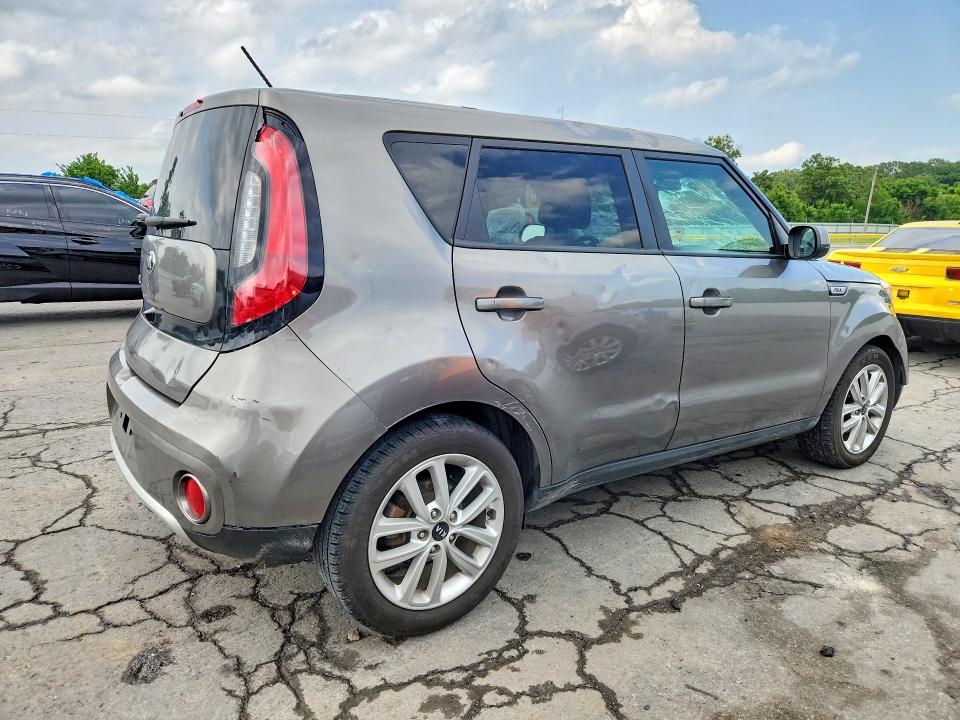 Продажа на аукционе авто 2017 Kia Soul, vin: KNDJP3A5XH7488808, номер лота: 54198356