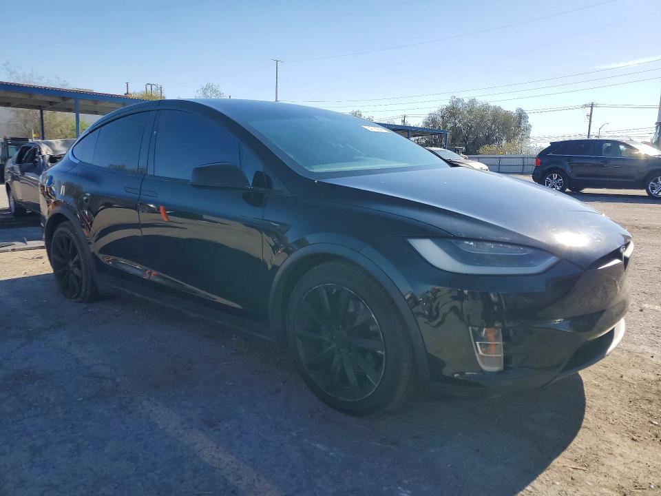2017 Tesla Model X მანქანა იყიდება აუქციონზე, vin: 5YJXCDE27HF070180, აუქციონის ნომერი: 54718646