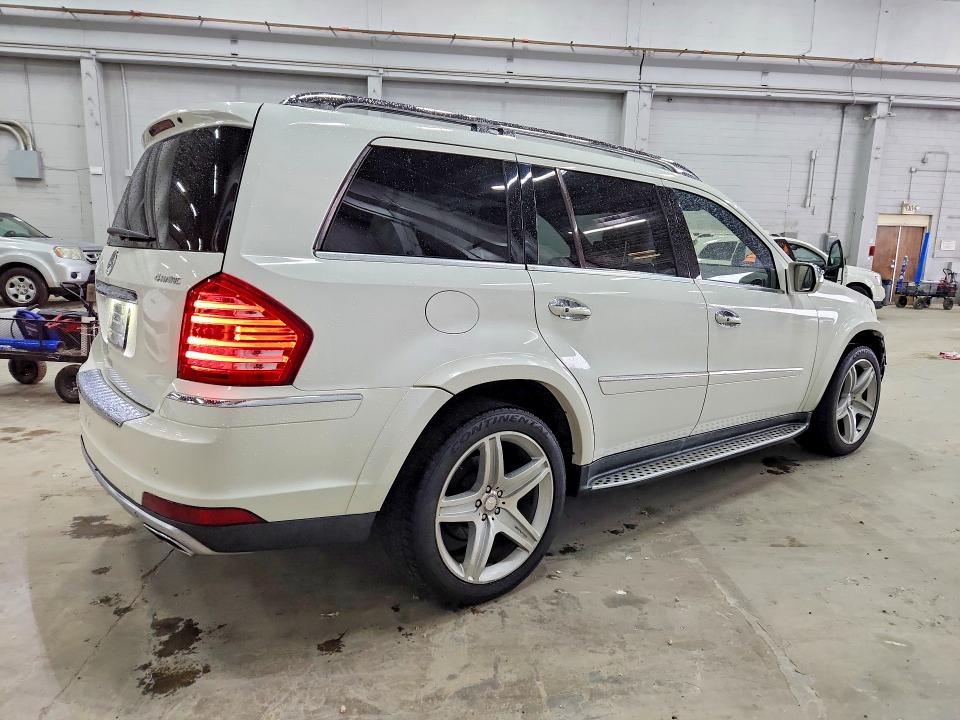 Продажа на аукционе авто 2010 Mercedes-benz Gl, vin: 4JGBF8GE5AA588587, номер лота: 52852656