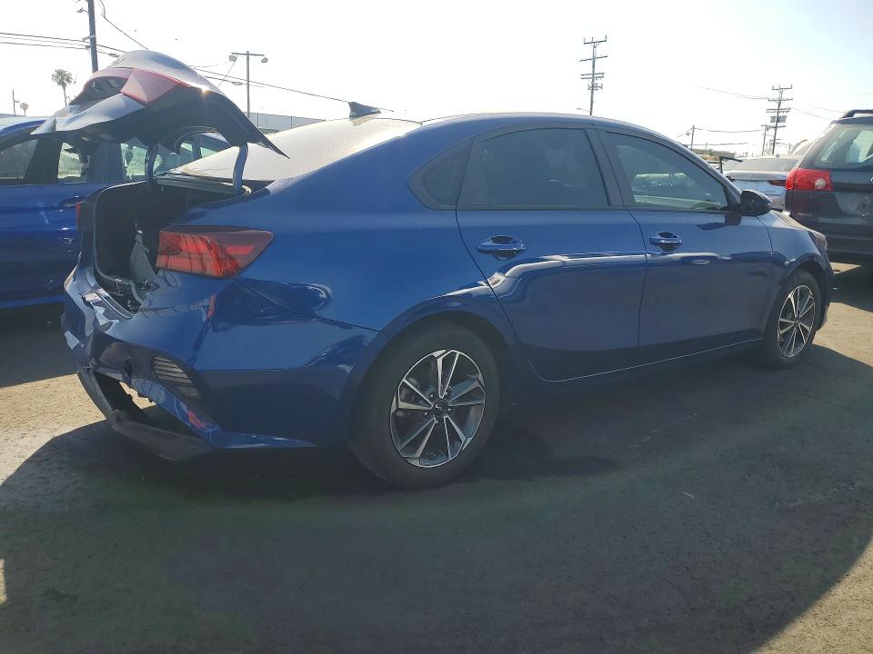 52349946 :رقم المزاد ، 3KPF24AD9NE488117 vin ، 2022 Kia Forte مزاد بيع