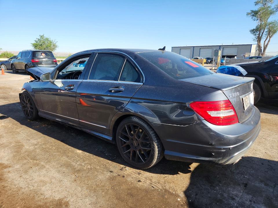 2013 Mercedes-benz C მანქანა იყიდება აუქციონზე, vin: WDDGF8AB1DR279381, აუქციონის ნომერი: 53278946