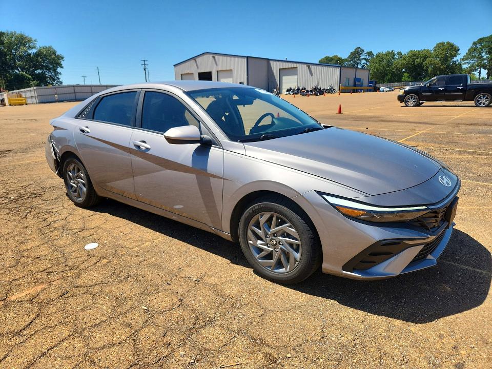 53104986 :رقم المزاد ، KMHLM4DG7RU816544 vin ، 2024 Hyundai Elantra مزاد بيع