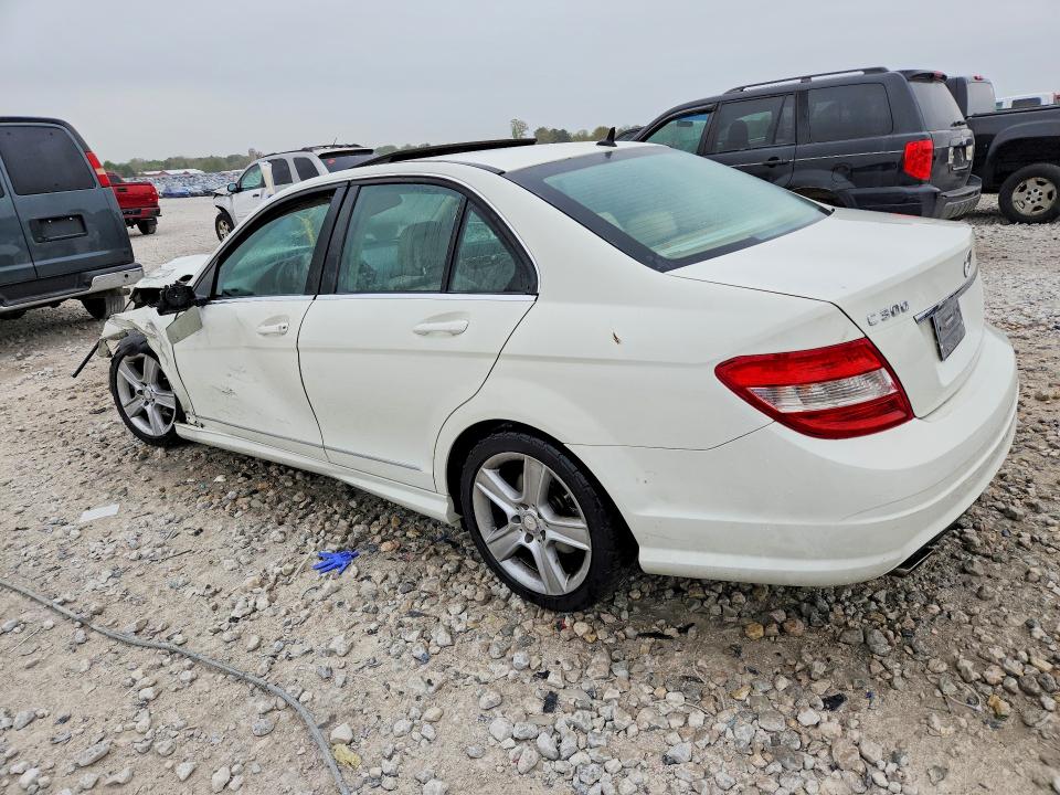 53319006 :رقم المزاد ، WDDGF8BBXBA512409 vin ، 2011 Mercedes-benz C مزاد بيع