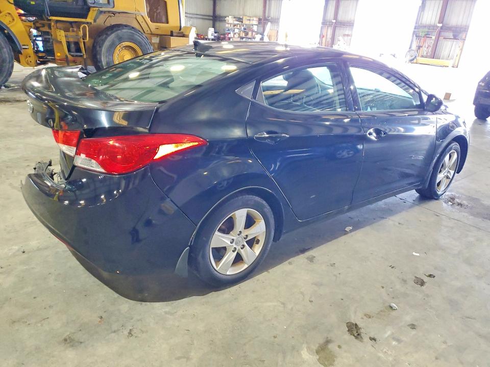 52809756 :رقم المزاد ، KMHDH4AE3DU962735 vin ، 2013 Hyundai Elantra مزاد بيع