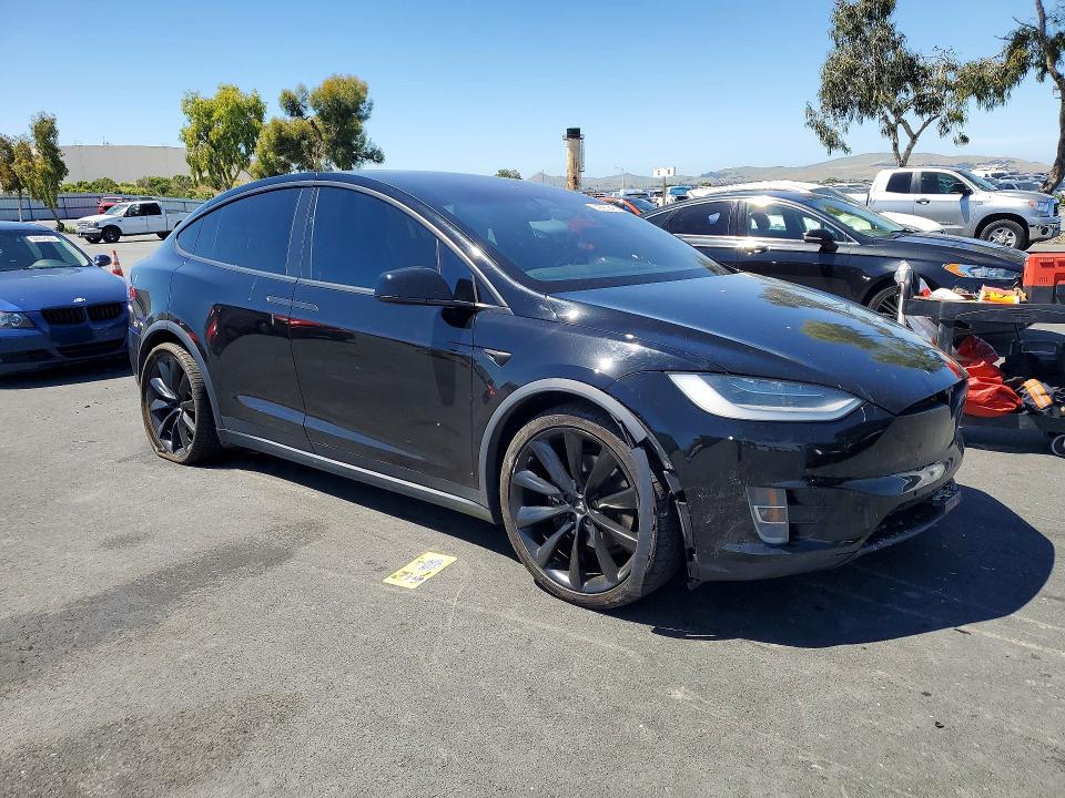Продаж на аукціоні авто 2020 Tesla Model X, vin: 5YJXCAE22LF305852, номер лоту: 52835246