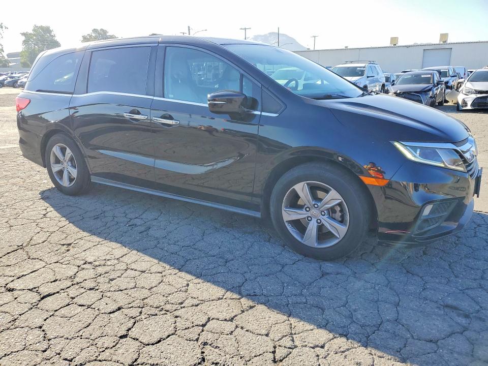 52273346 :رقم المزاد ، 5FNRL6H7XKB061590 vin ، 2019 Honda Odyssey مزاد بيع