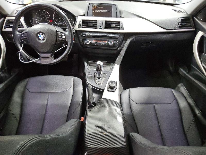 51572596 :رقم المزاد ، WBA3B1G51ENS77634 vin ، 2014 Bmw 320 مزاد بيع