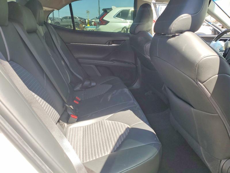 2018 Toyota Camry მანქანა იყიდება აუქციონზე, vin: 4T1B11HK3JU632627, აუქციონის ნომერი: 53275406