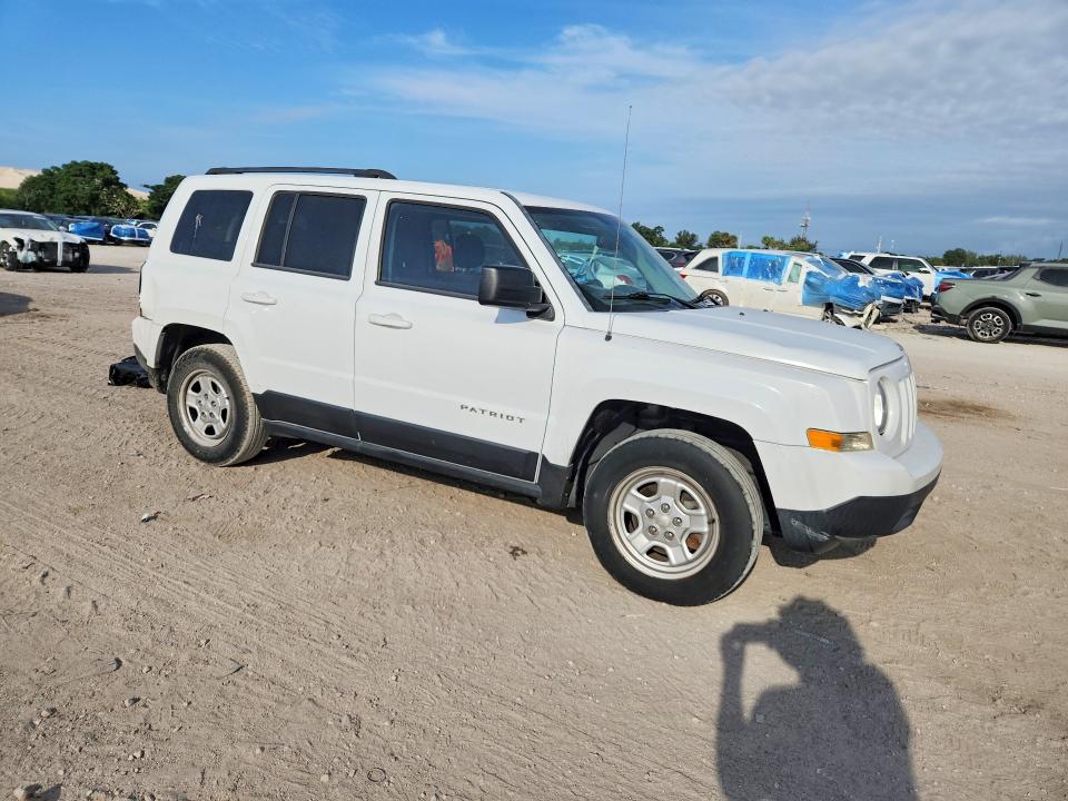 53203336 :رقم المزاد ، 1C4NJPBA3GD568036 vin ، 2016 Jeep Patriot مزاد بيع