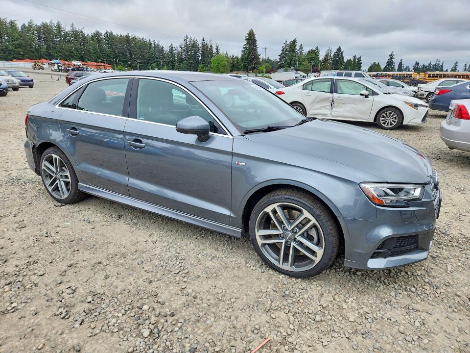 Продажа на аукционе авто 2019 Audi A3, vin: WAUJEGFF4K1027271, номер лота: 54136306