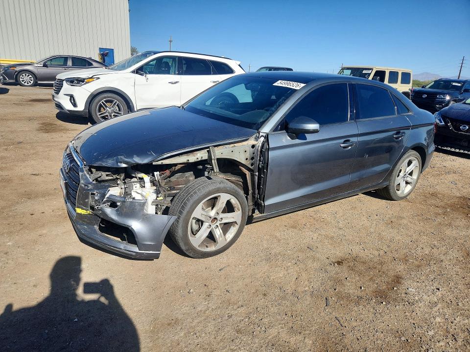 Продажа на аукционе авто 2018 Audi A3, vin: WAUB8GFF4J1012103, номер лота: 54996526