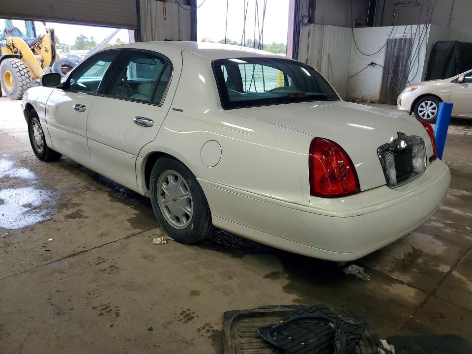 51487036 :رقم المزاد ، 1LNFM82W7WY646981 vin ، 1998 Lincoln Town Car مزاد بيع