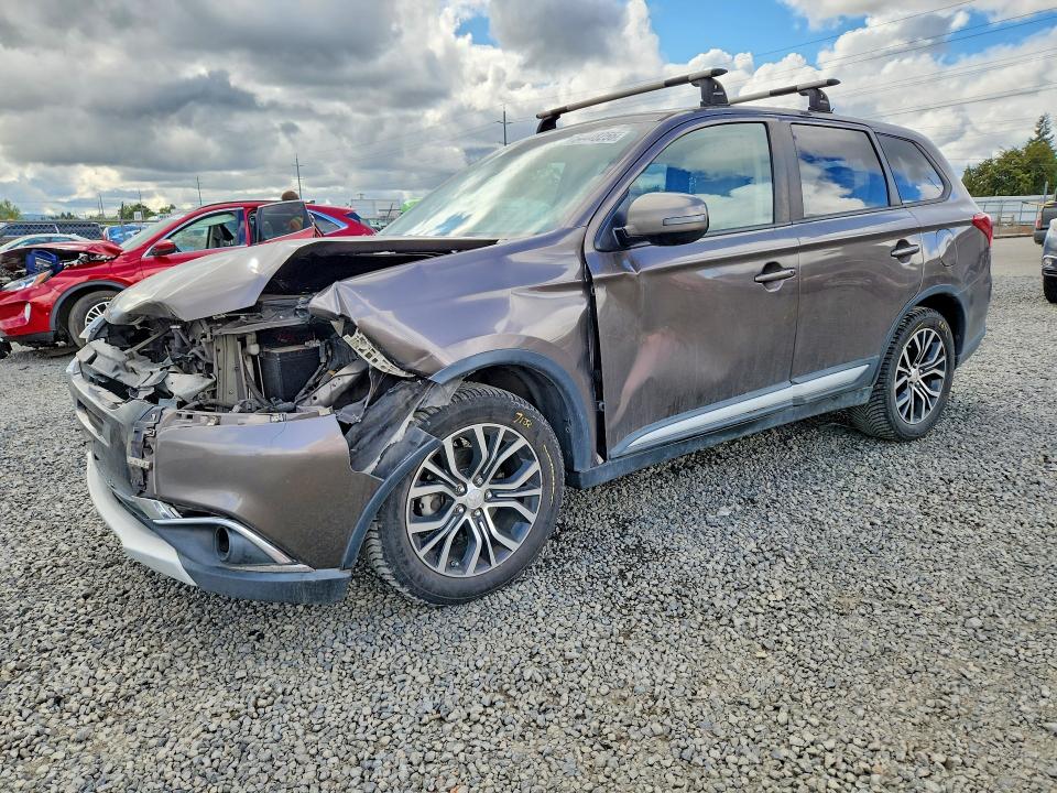 2016 Mitsubishi Outlander მანქანა იყიდება აუქციონზე, vin: JA4AZ3A31GZ011027, აუქციონის ნომერი: 54448256