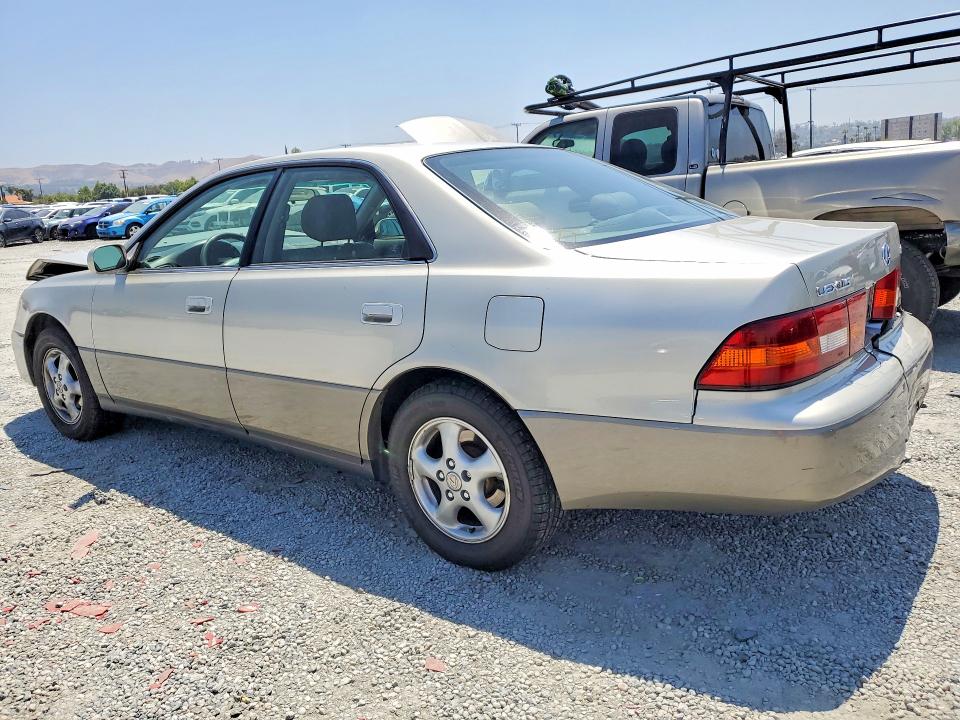 52876566 :رقم المزاد ، JT8BF28G0W5044059 vin ، 1998 Lexus Es مزاد بيع