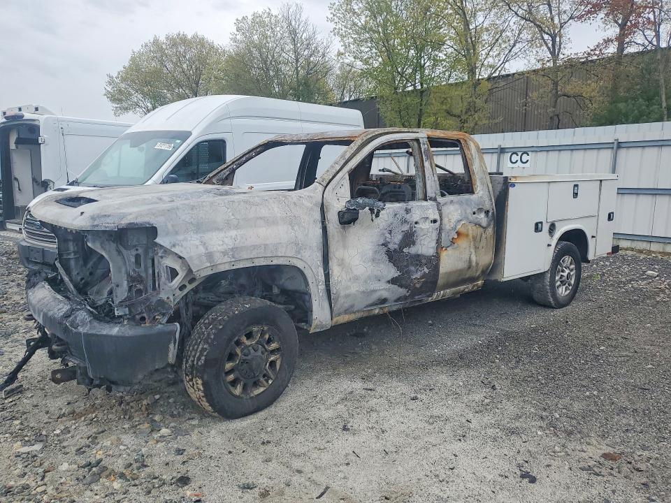 52825076 :رقم المزاد ، 1GB2YLE73NF245439 vin ، 2022 Chevrolet Silverado مزاد بيع
