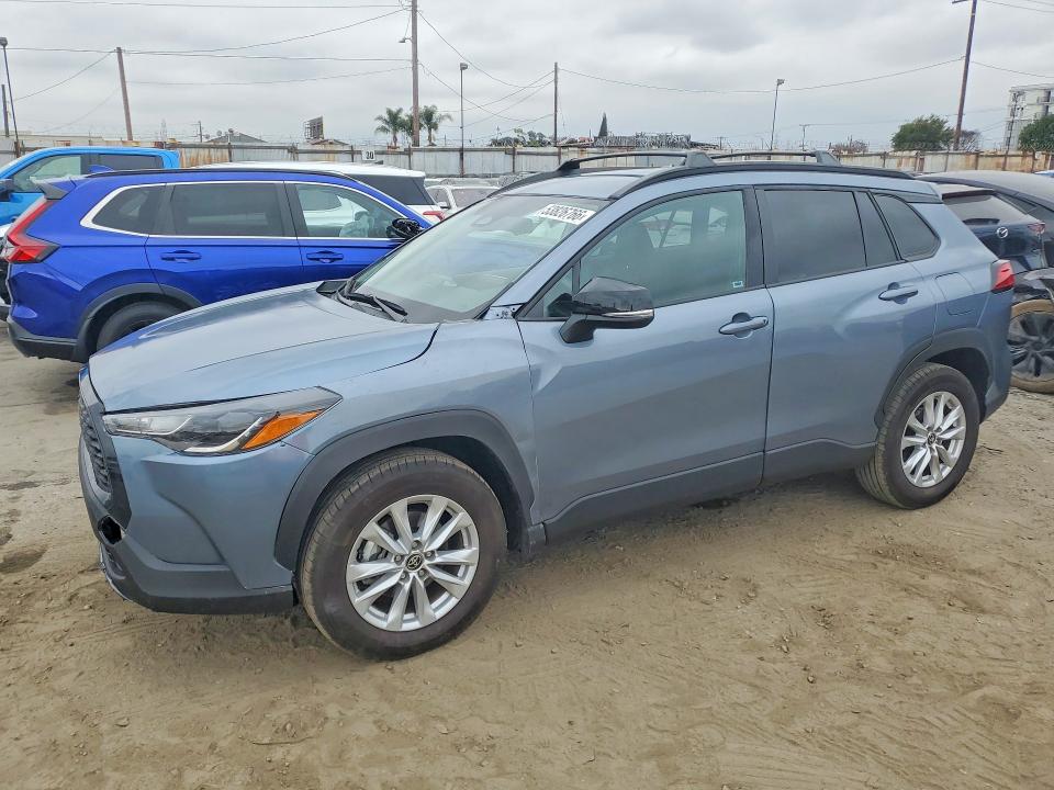 53826766 :رقم المزاد ، 7MUCAAAG8SV138225 vin ، 2025 Toyota Corolla Cross مزاد بيع