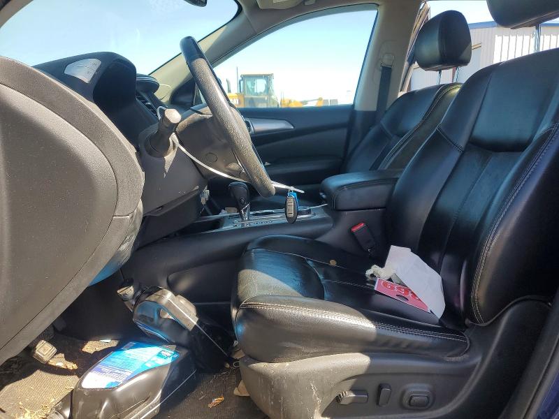 53231126 :رقم المزاد ، 5N1DR2MM9HC900322 vin ، 2017 Nissan Pathfinder مزاد بيع
