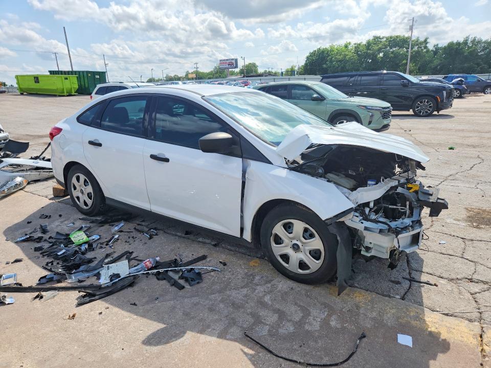 Продажа на аукционе авто 2015 Ford Focus, vin: 1FADP3E26FL268802, номер лота: 54776146