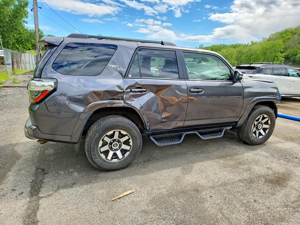 55501716 :رقم المزاد ، JTERU5JR3P6117046 vin ، 2023 Toyota 4runner مزاد بيع