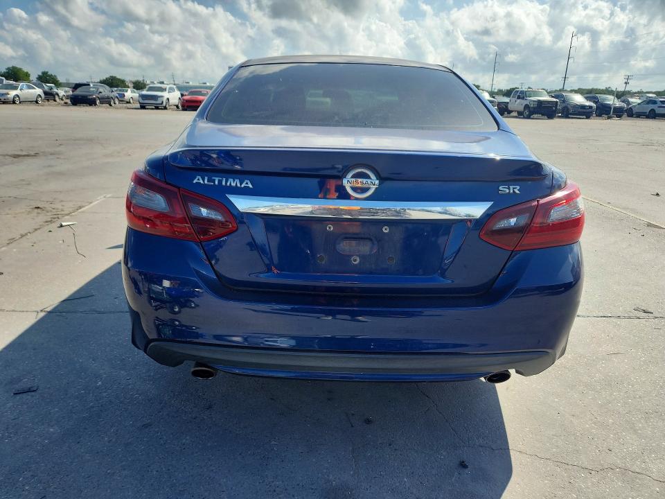 2018 Nissan Altima მანქანა იყიდება აუქციონზე, vin: 1N4AL3AP9JC110396, აუქციონის ნომერი: 54241926