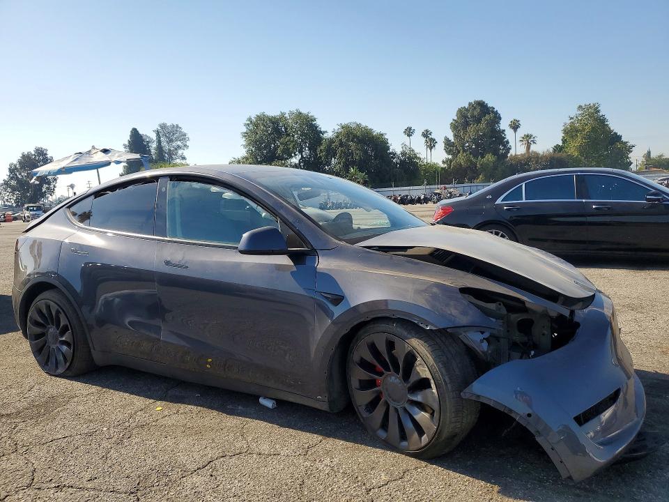 Продажа на аукционе авто 2022 Tesla Model Y, vin: 7SAYGDEF7NF381022, номер лота: 54276326