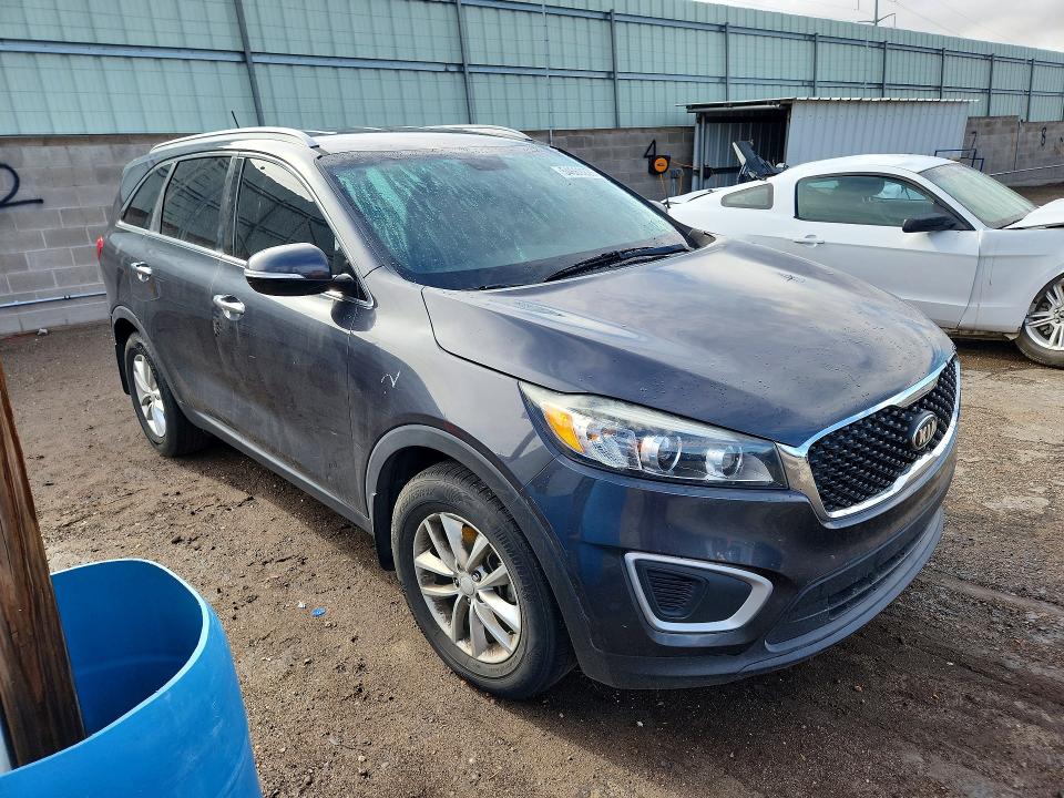2017 Kia Sorento მანქანა იყიდება აუქციონზე, vin: 5XYPG4A33HG322986, აუქციონის ნომერი: 54669226