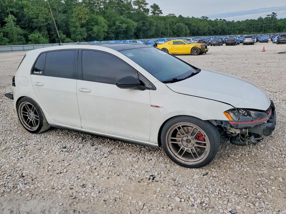 Продажа на аукционе авто 2015 Volkswagen Gti, vin: 3VW4T7AU1FM051898, номер лота: 54295996