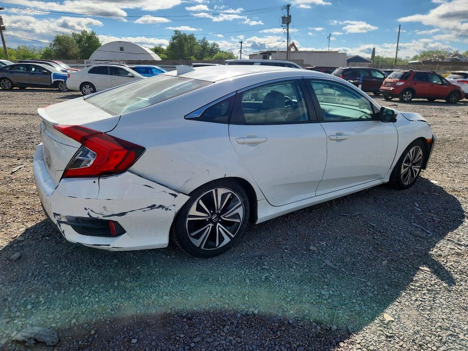 Продаж на аукціоні авто 2016 Honda Civic, vin: 2HGFC1F3XGH637686, номер лоту: 53940196