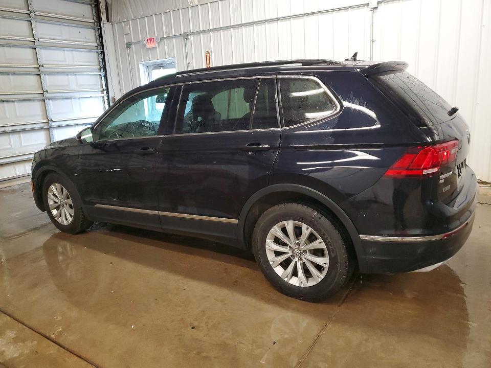 52775636 :رقم المزاد ، 3VV2B7AX8JM145004 vin ، 2018 Volkswagen Tiguan مزاد بيع